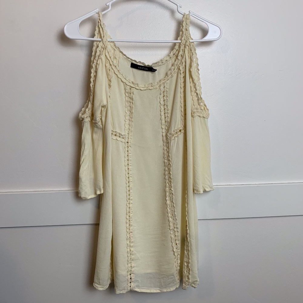 Ark & Co Cream Cold Shoulder Quarter Sleeve Shirt